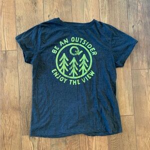 Be An Outsider Women’s Graphic Tee, Size Large